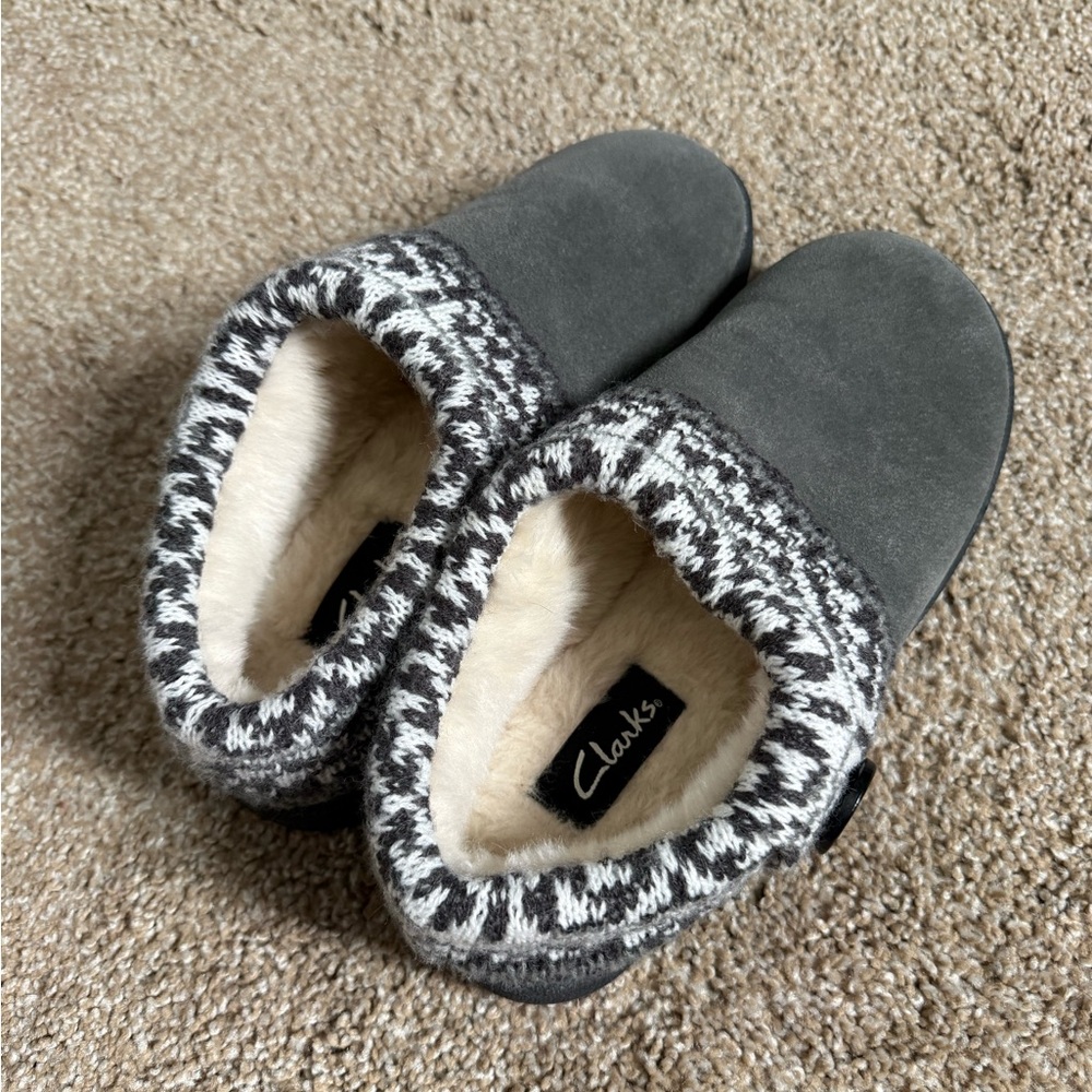 Clarks Charcoal and Cream Women’s Slippers